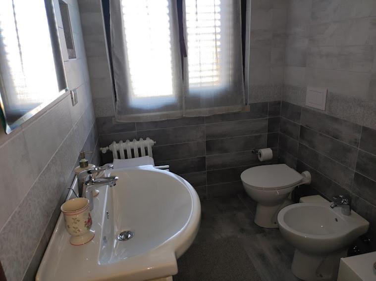 Casapatrizia B&B シルミオーネ エクステリア 写真