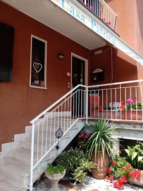 Casapatrizia B&B シルミオーネ エクステリア 写真