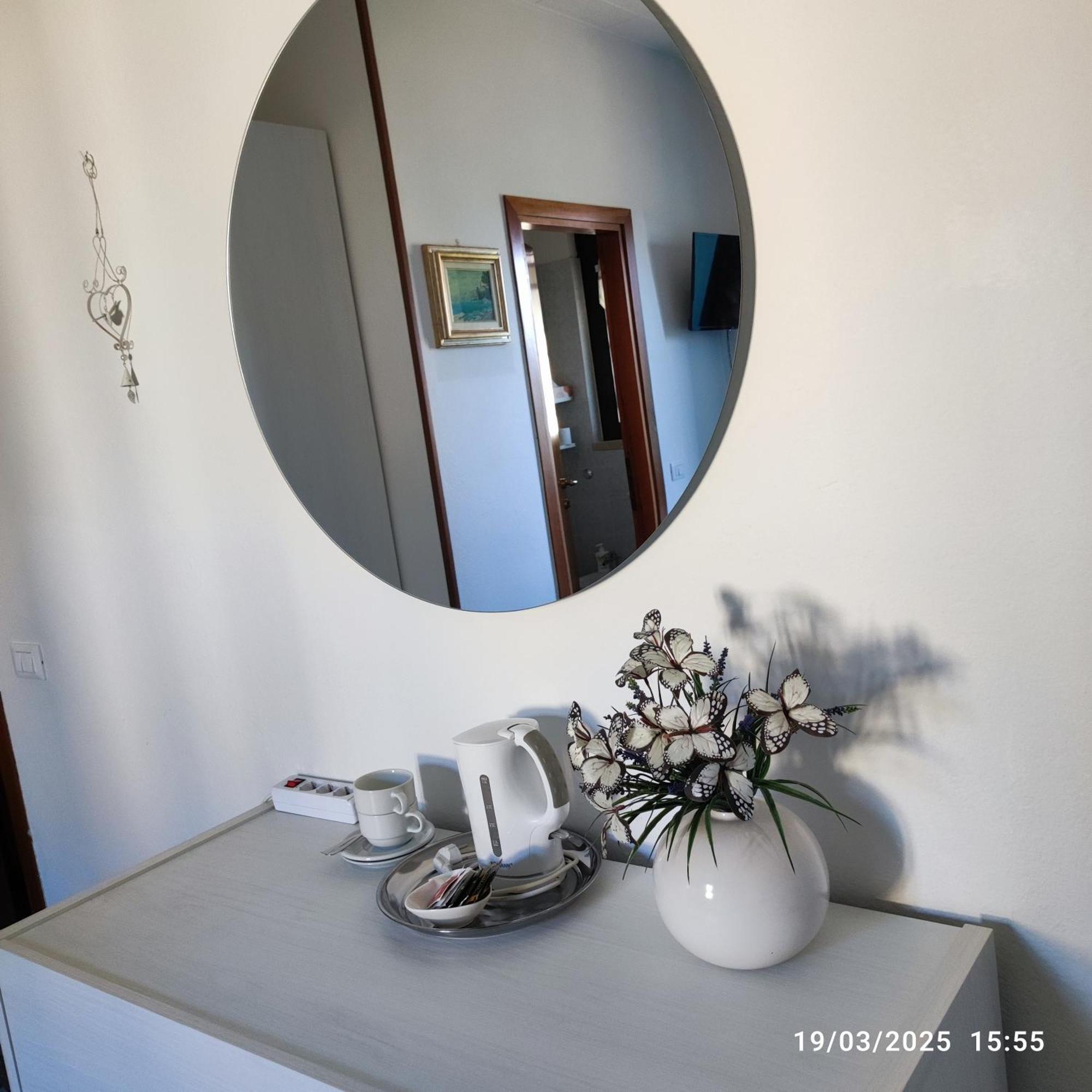Casapatrizia B&B シルミオーネ エクステリア 写真